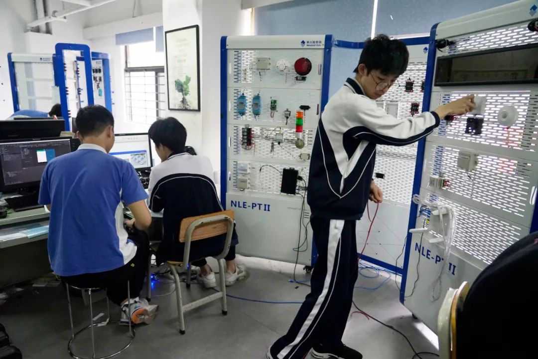 深圳市<a href='https://www.szzjs.cn/' target='_blank'><u>中嘉</u></a>职业技术学校_深圳职校技术学校_深圳职业技术学校高中部